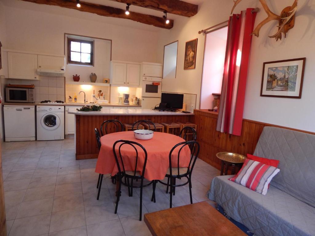 Gites De Launay Guibert Miniac-Morvan Quarto foto